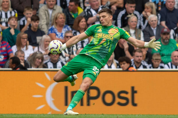 他在伯恩茅 他在伯恩茅